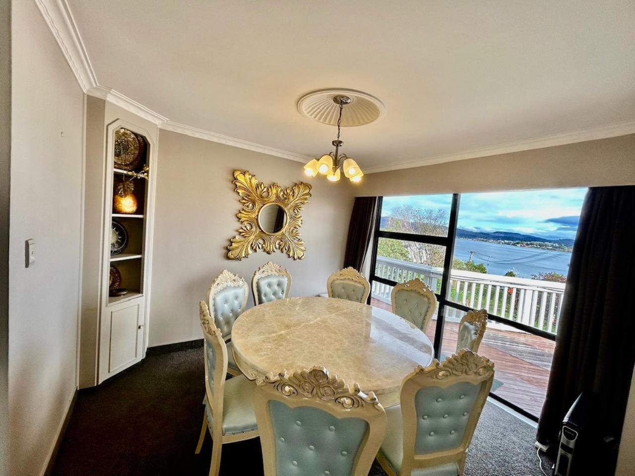 Premium Lake View Home Rotorua Kültér fotó